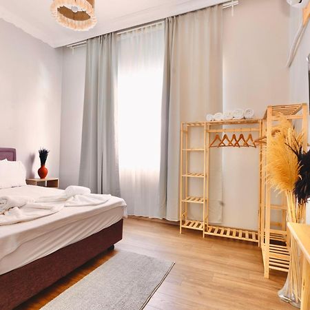 Antalya Old Town Otel Екстер'єр фото
