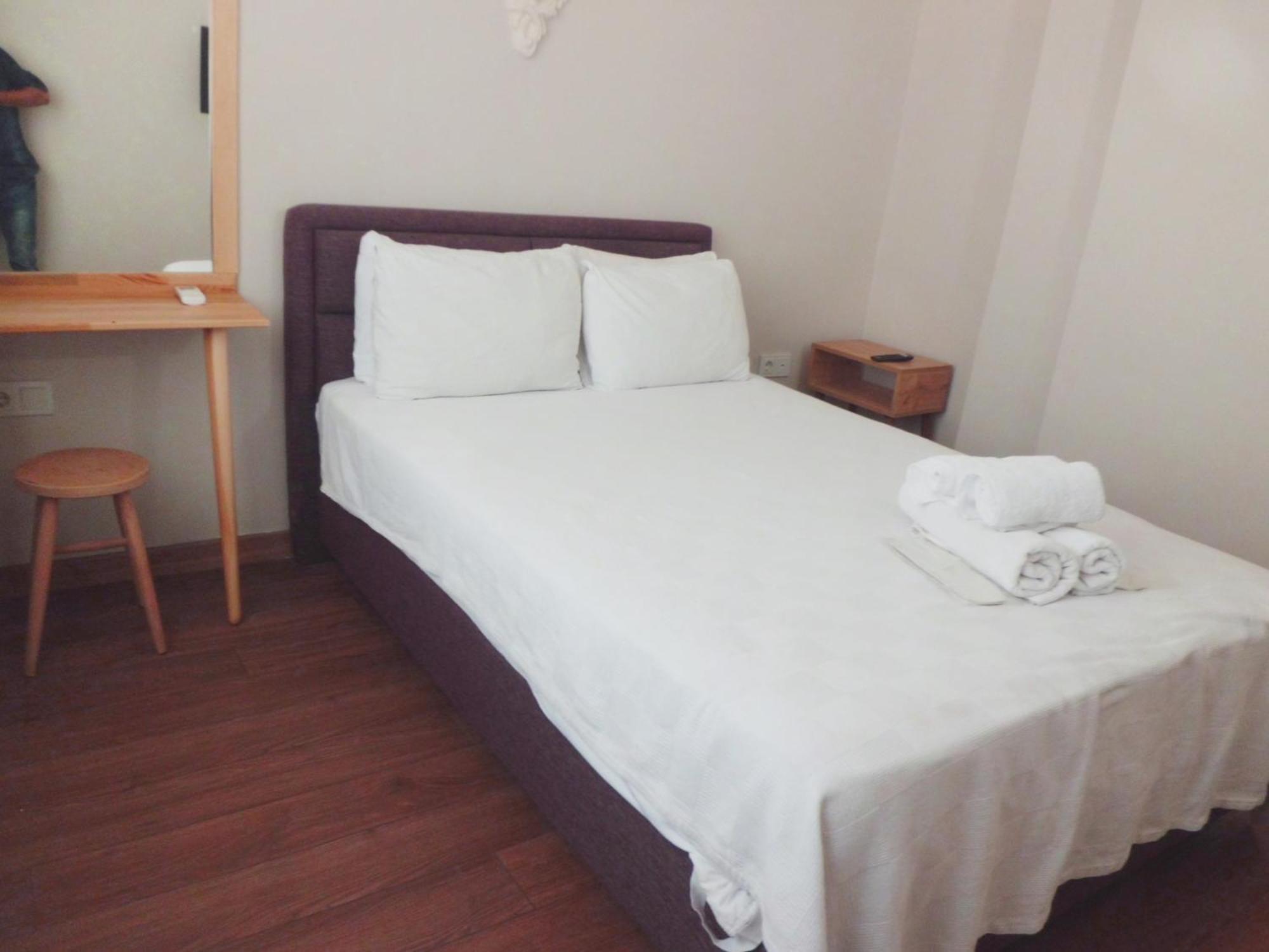 Antalya Old Town Otel Екстер'єр фото