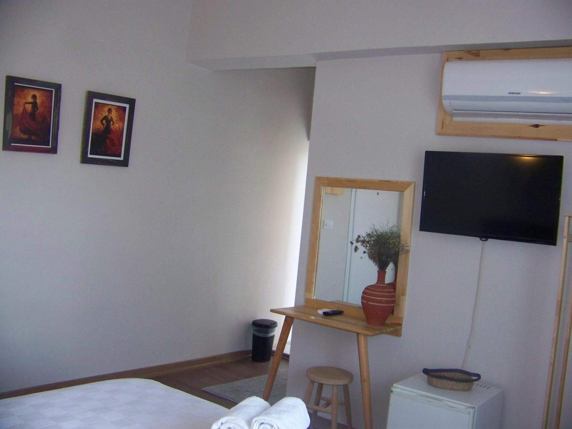 Antalya Old Town Otel Екстер'єр фото