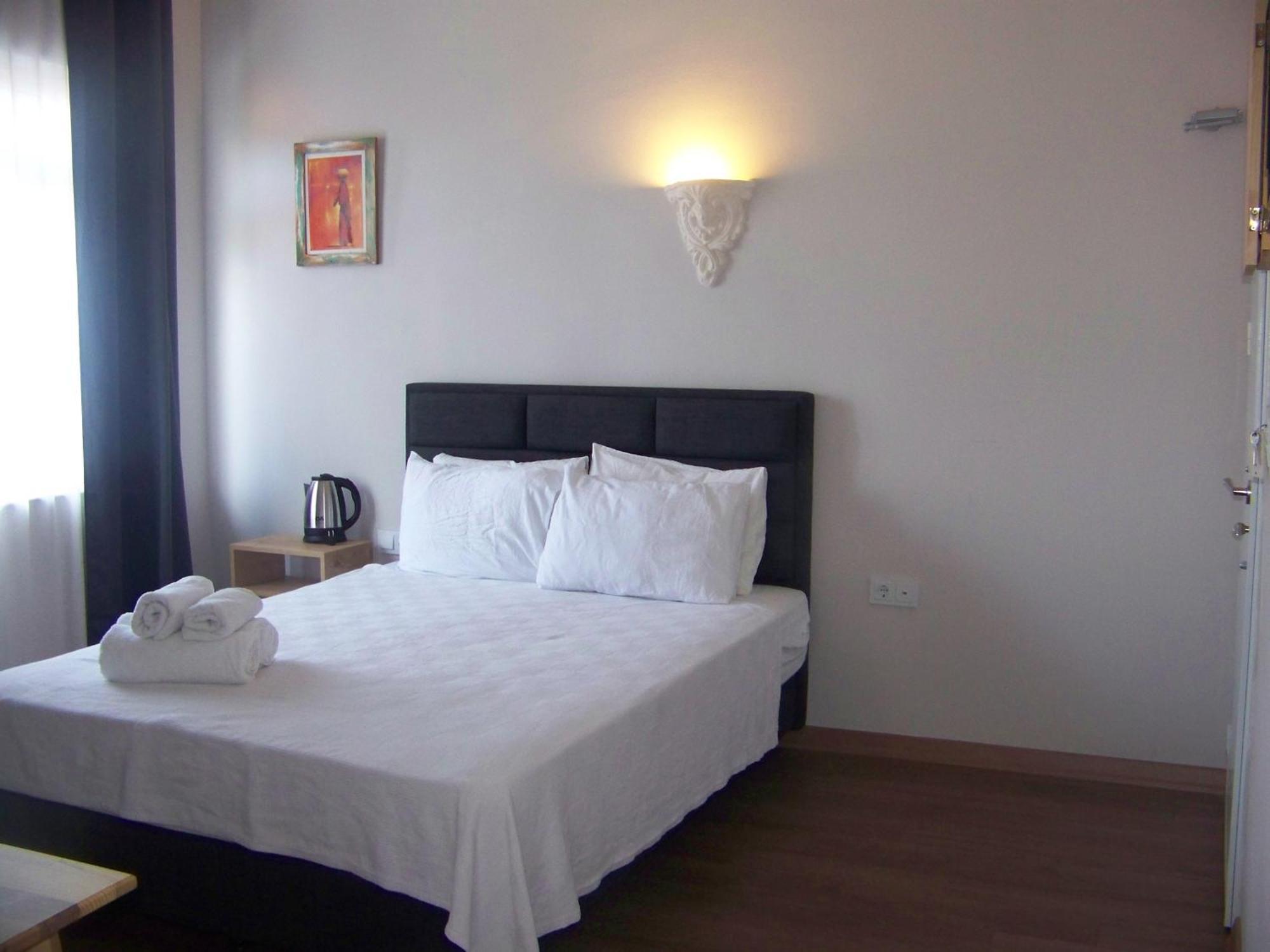 Antalya Old Town Otel Екстер'єр фото